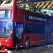 У Лондоні двоповерховий автобус врізався у міст, постраждали 26 осіб