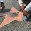 Півсотні зірок наклеїли на Алеї слави на честь Трампа