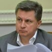 Сын Азарова подарил одну из своих компаний перед введением санкций. Одна из его фирм производит вату в Рязани