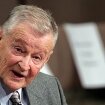 Бжезинский: россиян нужно уверить, что Украина не вступит в НАТО, а будет свободной и европейской как Финляндия